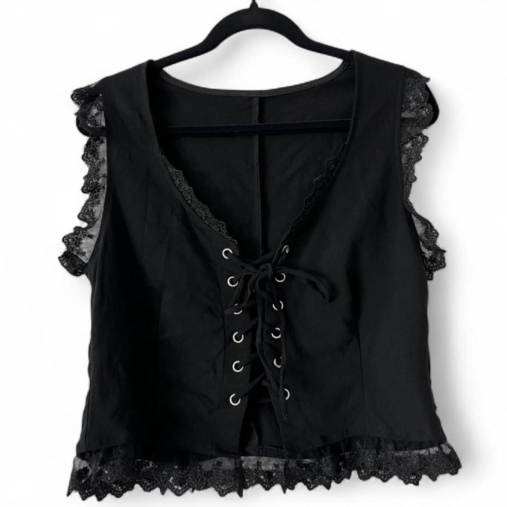 SOLD- NWOT Forest Ink Plus Size 2x Black Lace Trim Laced-Up Bustier Top